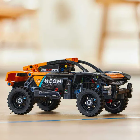 LEGO Technic Състезателна кола NEOM McLaren Extreme E 42166 | ХИПОЛЕНД
