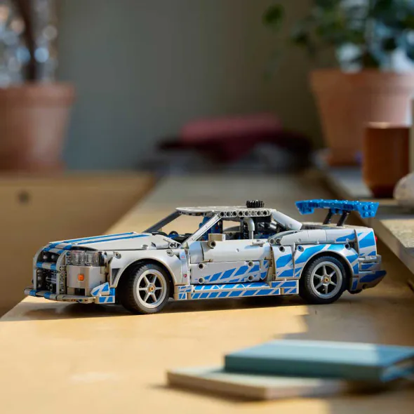 LEGO Technic Бързи и яростни 2 Кола Nissan Skyline GT-R (R34